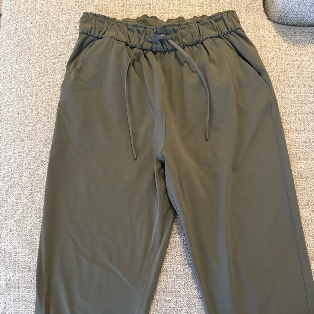 Lululemon Stretch High-Rise Jogger full length size 8 - Picture 2 of 5
